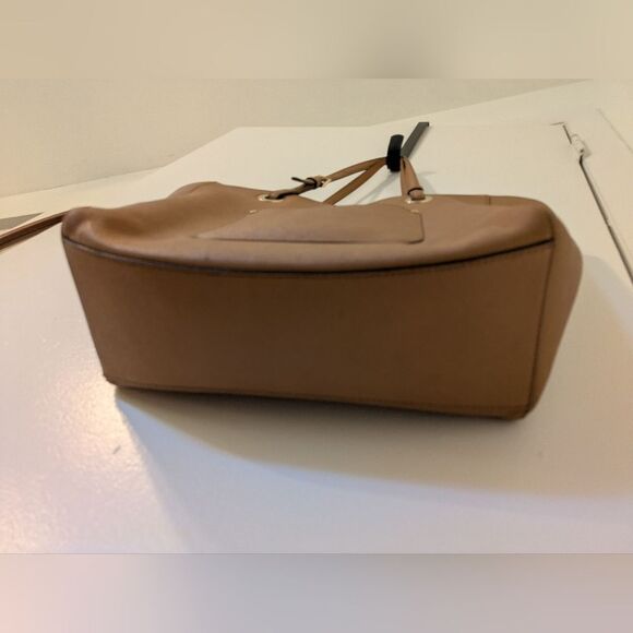 Michael Kors Tan Tote Bag - Picture 7 of 10